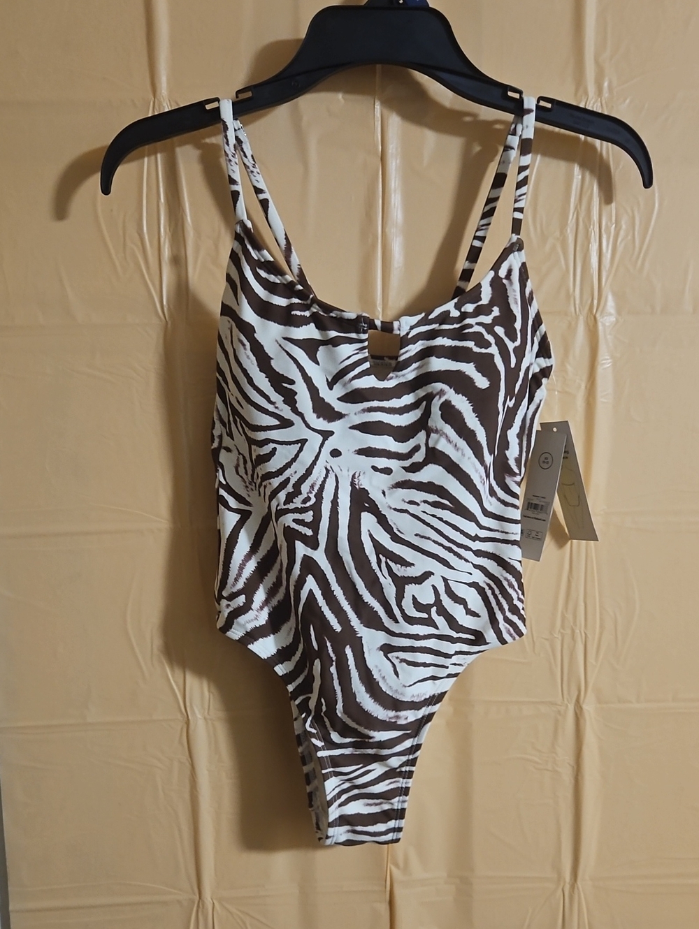No Boundaries Keyhole One-Piece Swimsuit: Zebra Print: New With Tags: XS (0-2)